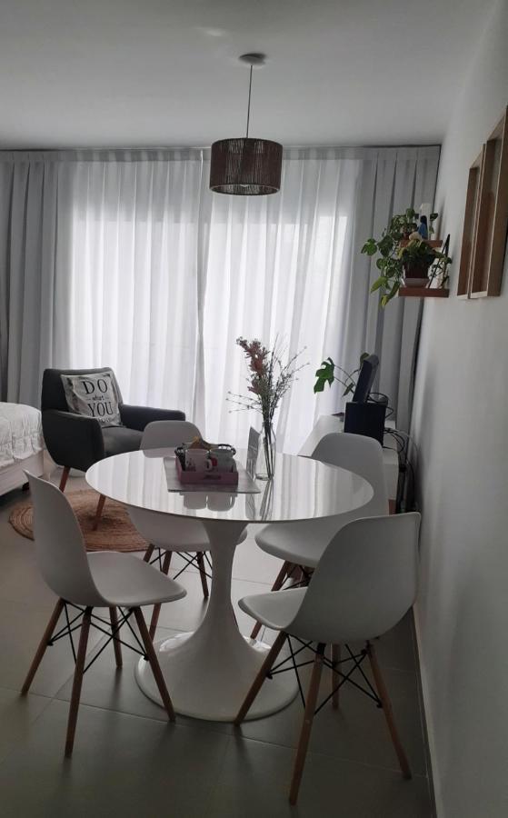 Hermoso Departamento En Temperley Bagian luar foto