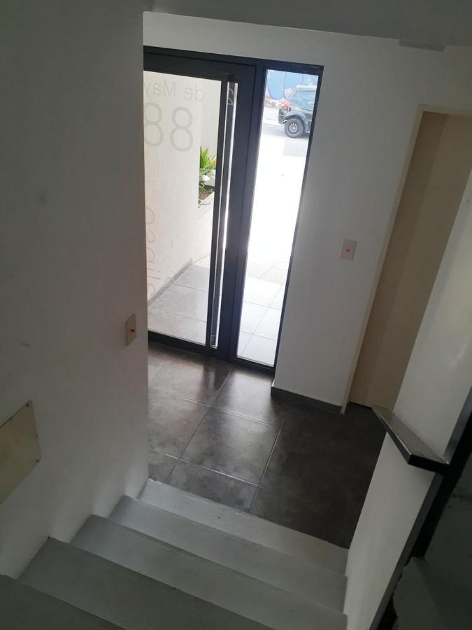 Hermoso Departamento En Temperley Bagian luar foto